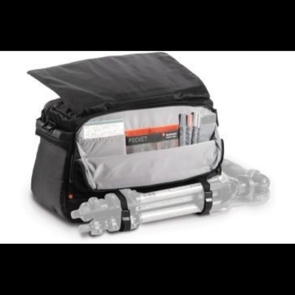 Manfrotto Lino Pro VII Messenger Large Camera Bag - Picture 2 of 5